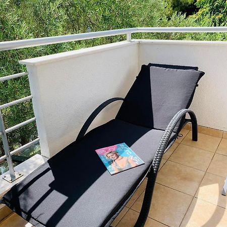 Ivana Apartment With Terrace Novalja Dış mekan fotoğraf